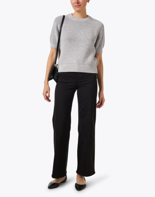 Grey Short-Sleeved Cotton Casual Sweater for a Timeless Look