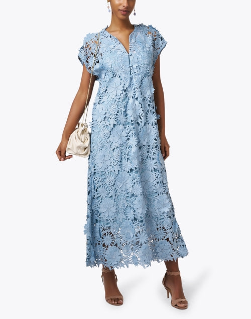 Abbey Glass Women's Stunning Vera Blue 3-D Lace Evening Dress