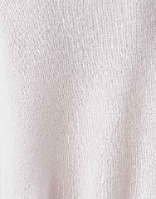 Cortland Park's Stylish Grey and White Luxurious Cashmere Knit Top