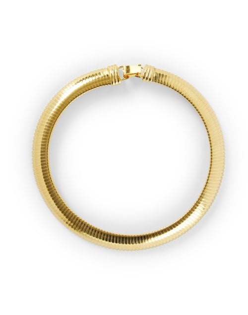 Exquisite Gold-Plated Cobra-Style Choker Necklace for Elegant Ensembles