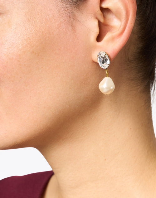 Exquisite Tunis Crystal and Baroque Pearl Drop Earrings for Elegant Look