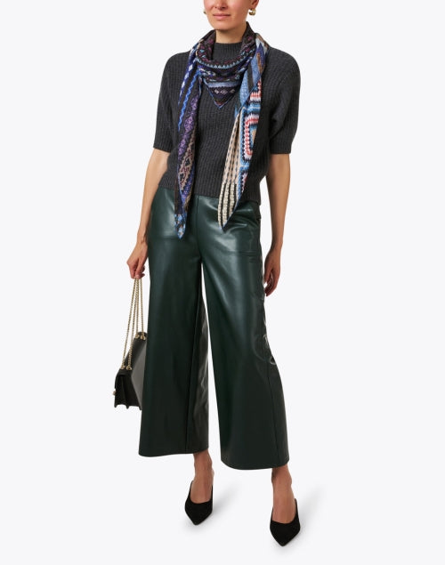 Multifaceted Printed Cashmere Blend Scarf - A Fashionable Accessory