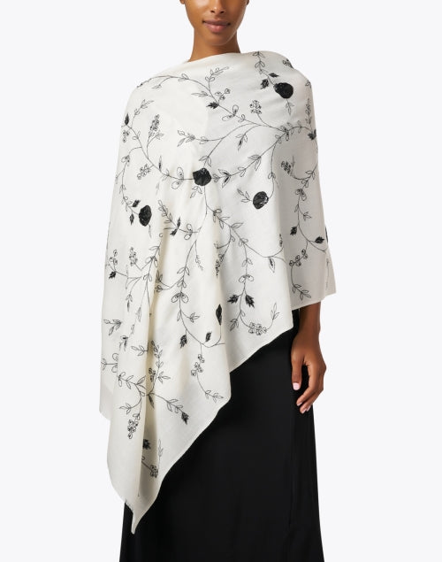 Exquisite Hand-embroidered Ivory Merino Wool Scarf from India