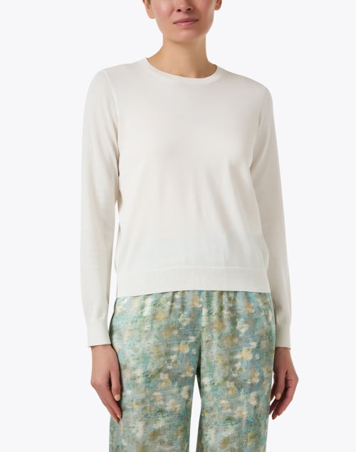 Soft Cotton Knit Cream Sweater for Everyday Wear