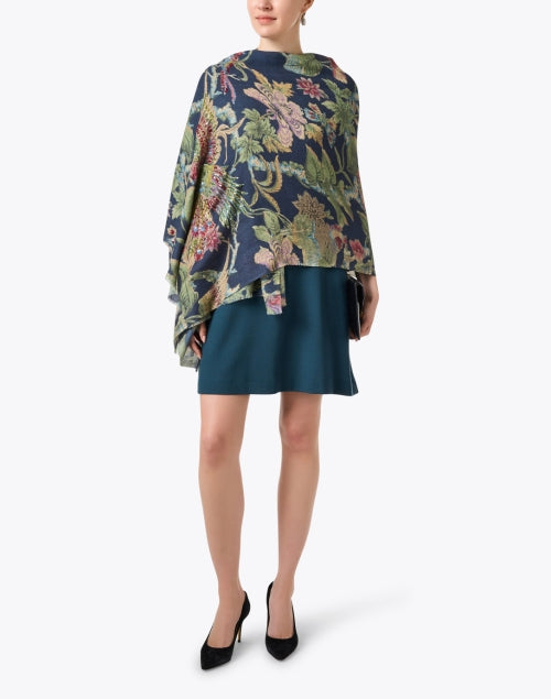 Stylish Serenade Blue Wool-Silk Blend Floral Beaded Scarf
