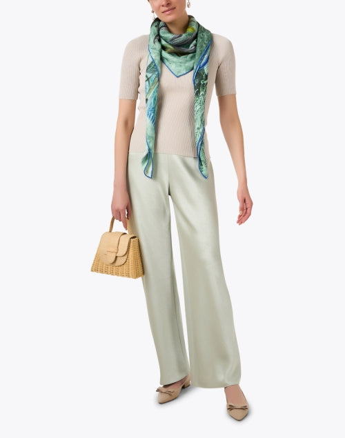 Exquisite Green Hummingbird Patterned Cashmere-Silk-Wool Blend Scarf