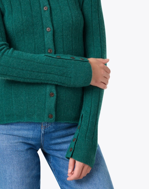 Stylish Emerald Green 100% Cashmere Women's Sweater for New Season