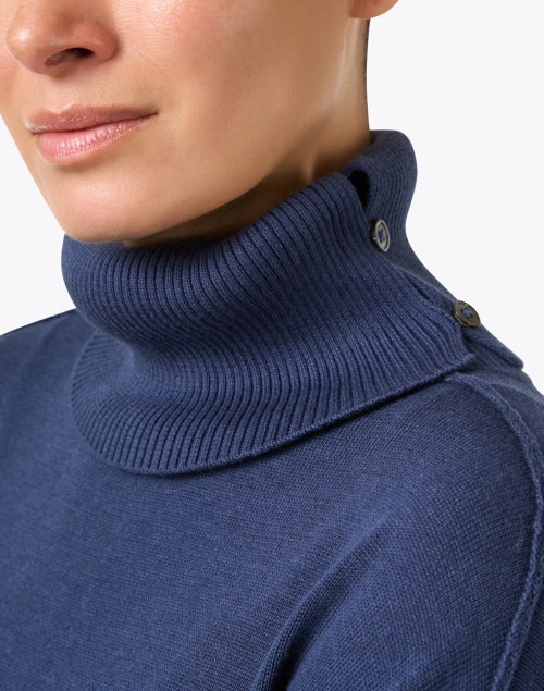 Stylish Navy Cotton - Blend Turtleneck Sweater with Button Detail