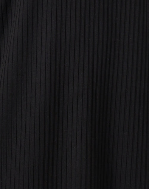 Stylish Black Ribbed Knit Shift Dress for All Seasons