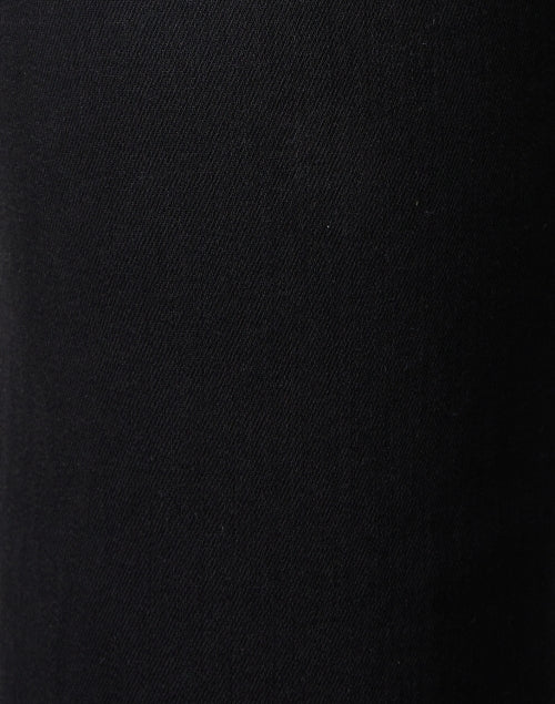 Stylish Dreamy Black Stretchable Straight-Leg Denim Jeans