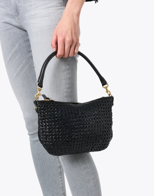 Chic Black Hand - Woven Italian Leather Petit Moyen Shoulder Bag