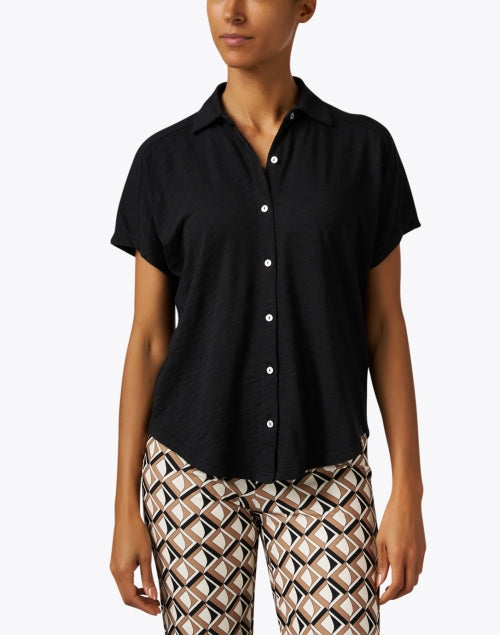 Stylish Black Cotton Casual Shirt for a Polished Look