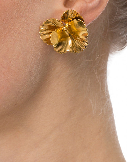 Exquisite Gold Pansy - Design Stud Earrings for Women