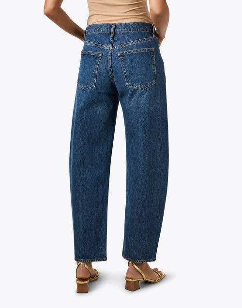 Kirk Blue Denim Barrel-Leg Jeans for Everyday Wear