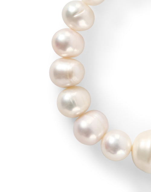 Exquisite Baroque Pearl Stretchable Bracelet for Elegant Jewelry Lovers