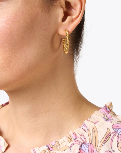 Stylish Gold-Plated Twisted Hoop Earrings for Everyday Wear