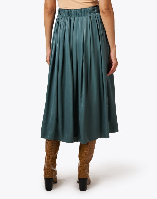 Stylish Green Pleated Mid-Length Skirt for Women's Wardrobe