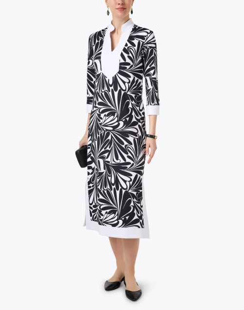 Stylish Katie Black and White Patterned Midi Dress for Modern Women