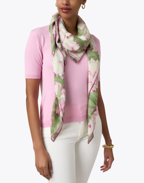 Stylish Pink Floral Patterned Wool, Cashmere, and Silk Blend Scarf for Women