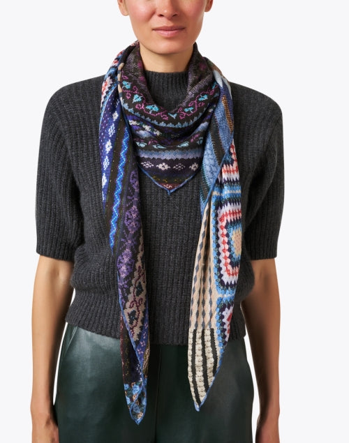 Multifaceted Printed Cashmere Blend Scarf - A Fashionable Accessory