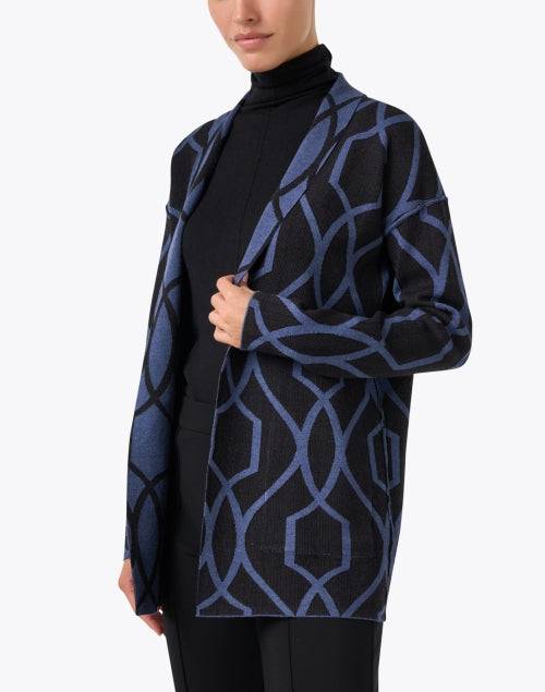 Lightweight Reversible Cardigan in Stunning Black and Indigo