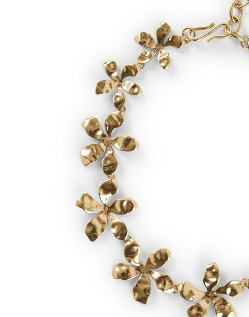 Exquisite Tangier Gold Floral Design Necklace for Elegant Wear