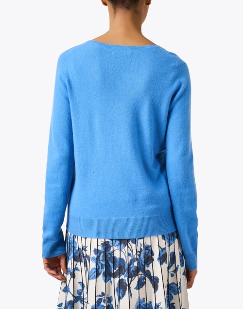 Ocean Blue Luxury Cashmere Women's Sweater for Seasonal Wear