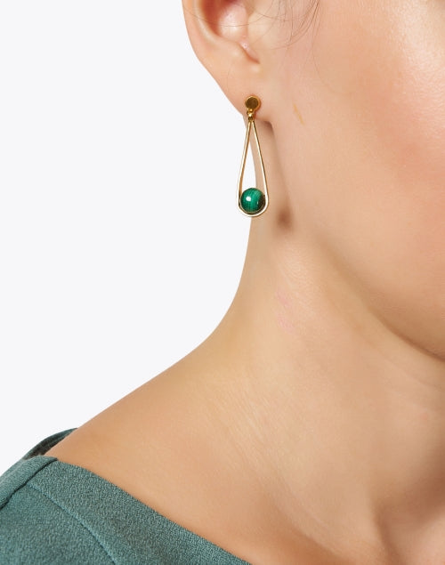 Gorgeous Mini Ipanema Green Stone Polished 22 - Karat Gold Drop Earrings