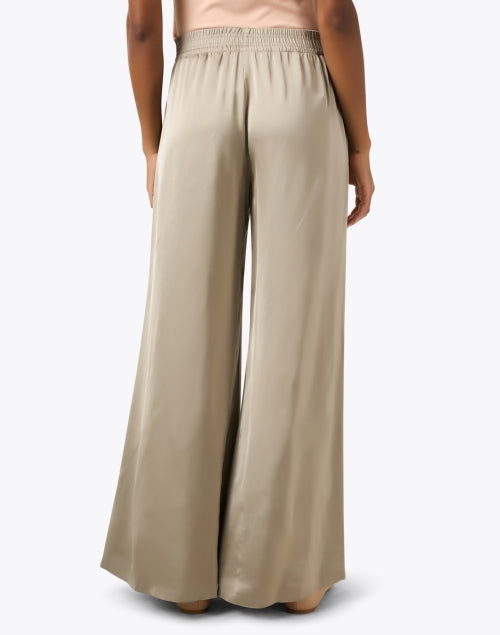 Elegant Green Satin Wide-Leg Women's Pants for Versatile Wear