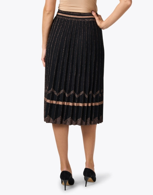 Stylish Black and Golden Metallic Stretchable Wool Blend Pleated A-Line Skirt for Women